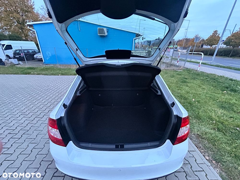 Skoda RAPID 1.2 TSI Ambition - 16