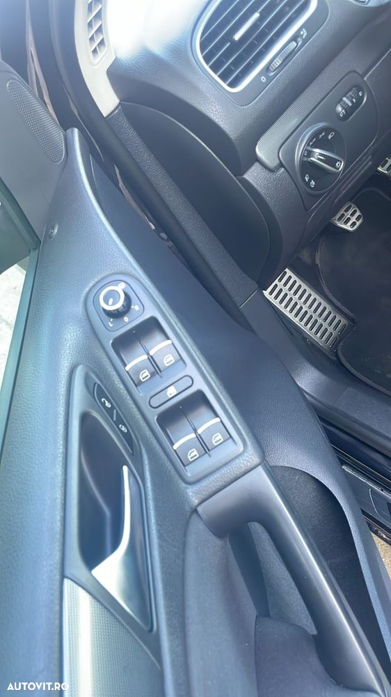 Volkswagen Golf - 9