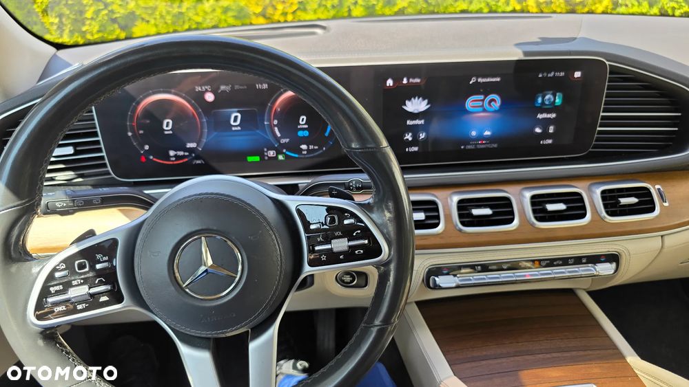 Mercedes-Benz GLE - 12