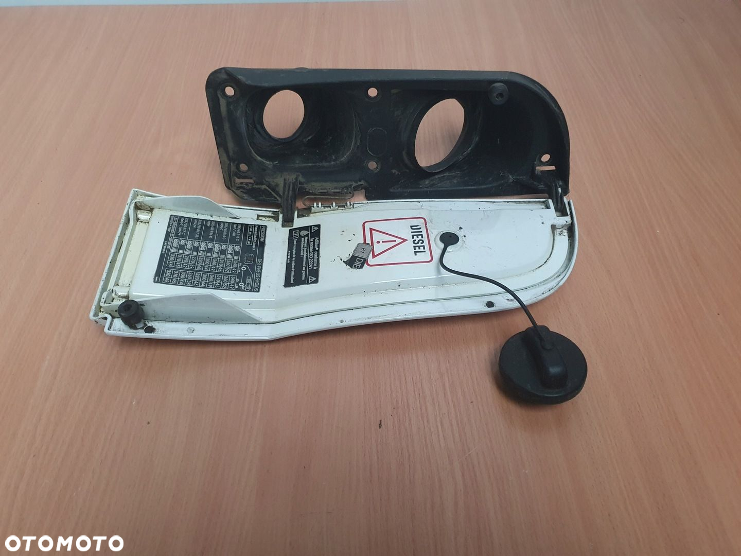 KLAPKA WLEWU PALIWA WLEW ADBLUE MERCEDES VITO W447 - 14