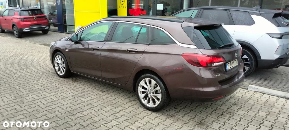 Opel Astra 1.4 T Dynamic - 3