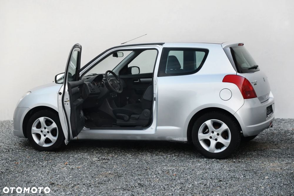 Suzuki Swift 1.3 Comfort+ - 22