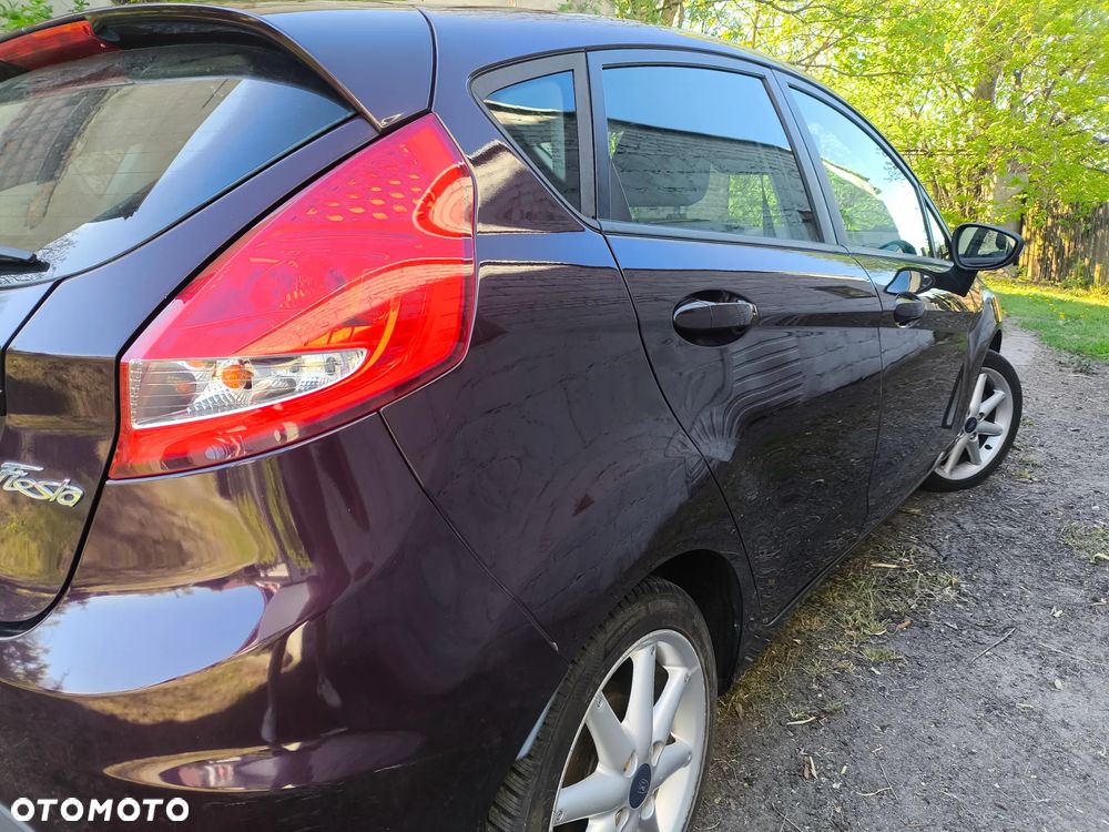 Ford Fiesta 1.25 SYNC Edition - 12