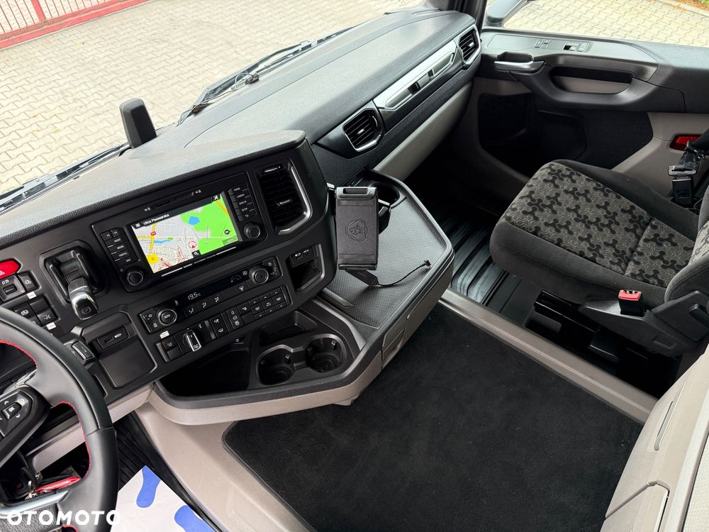 Scania - 18