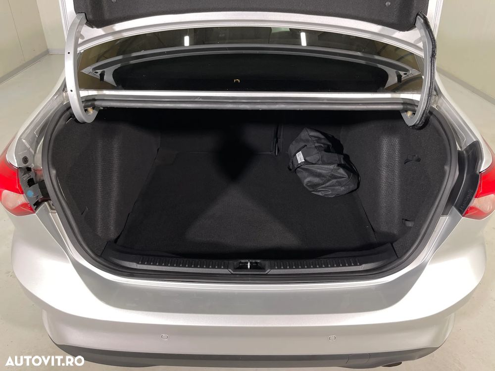 Ford Focus 1.0 EcoBoost Connected - 13