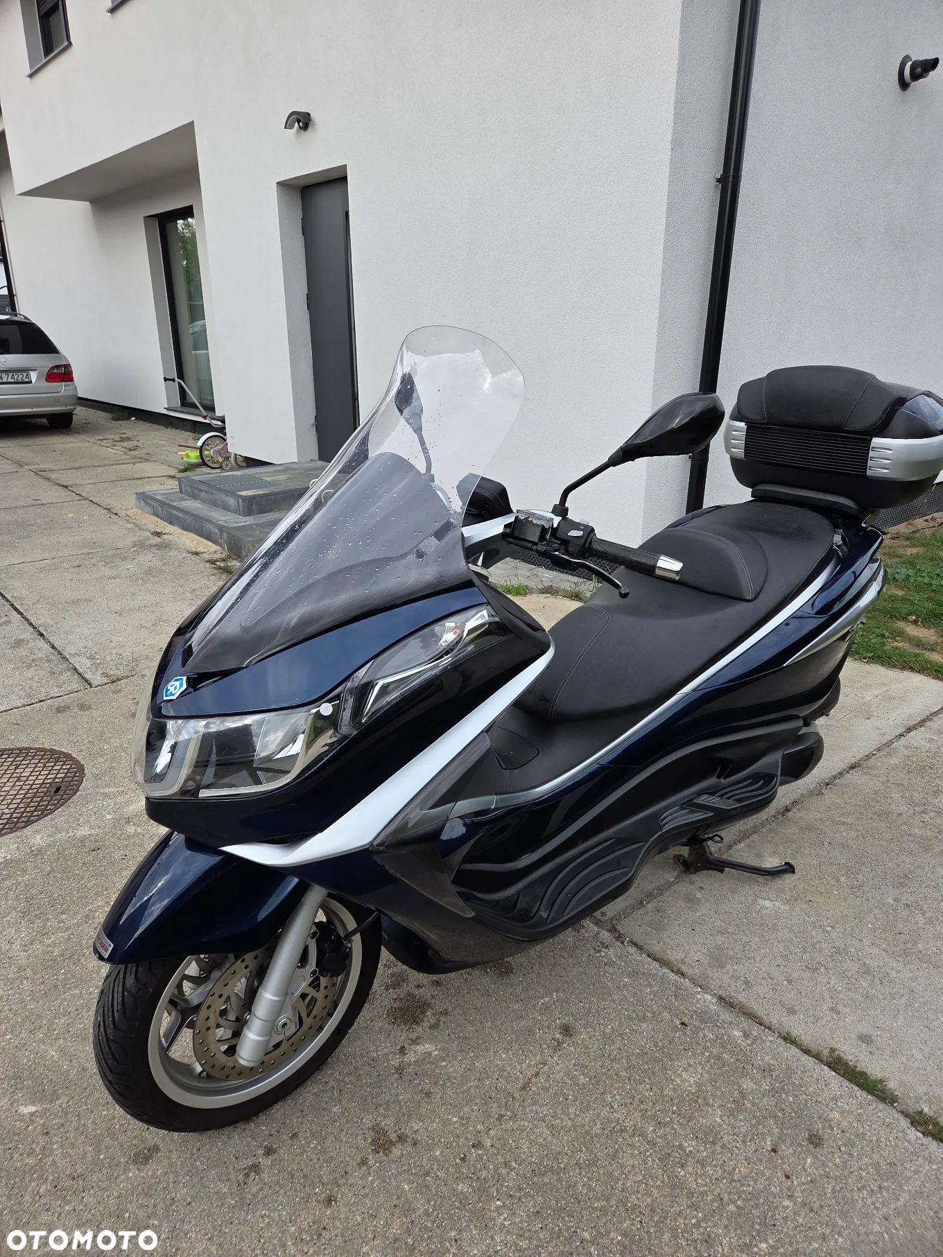 Piaggio X10 - 7