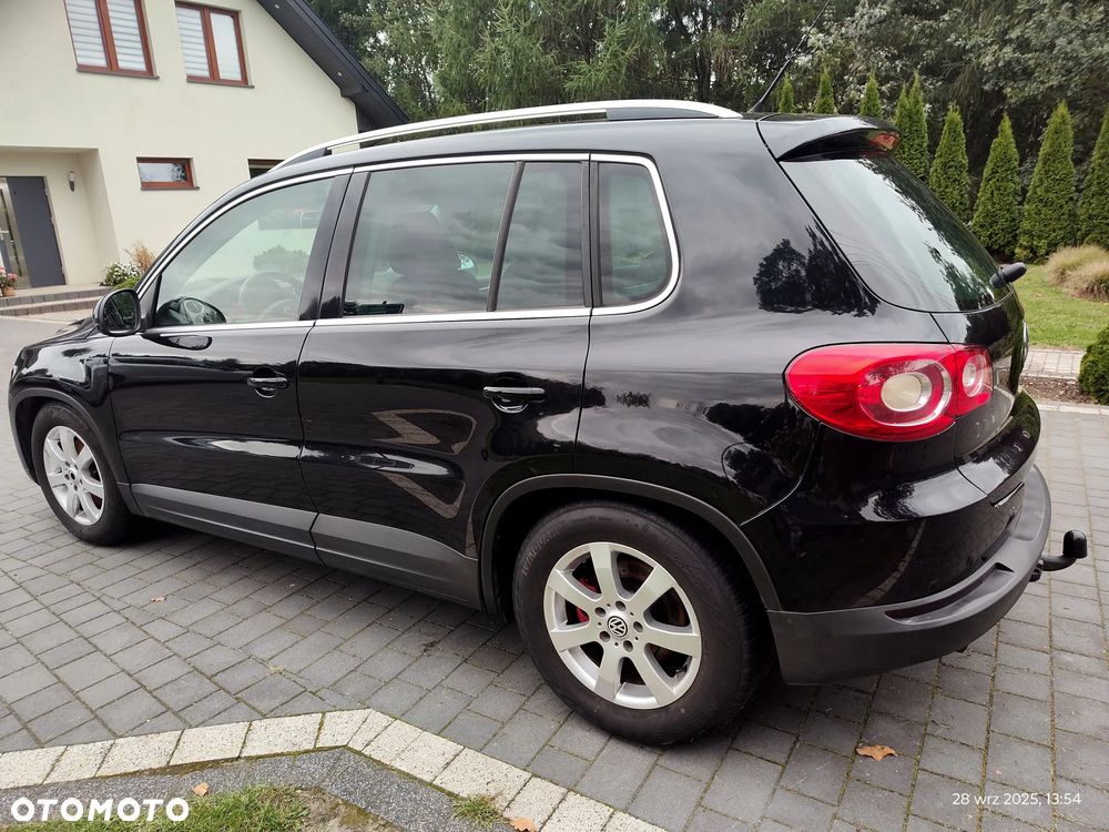 Volkswagen Tiguan 2.0 TDI DPF BlueMotion Technology Sport & Style - 4