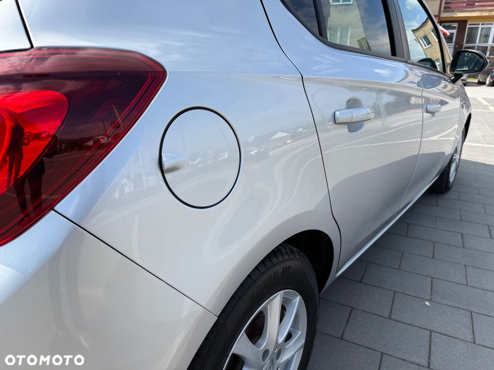 Opel Corsa 1.4 Cosmo - 21