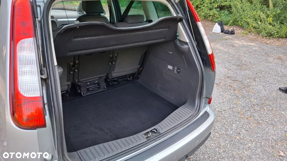 Ford Focus C-Max 1.8 Ambiente - 21