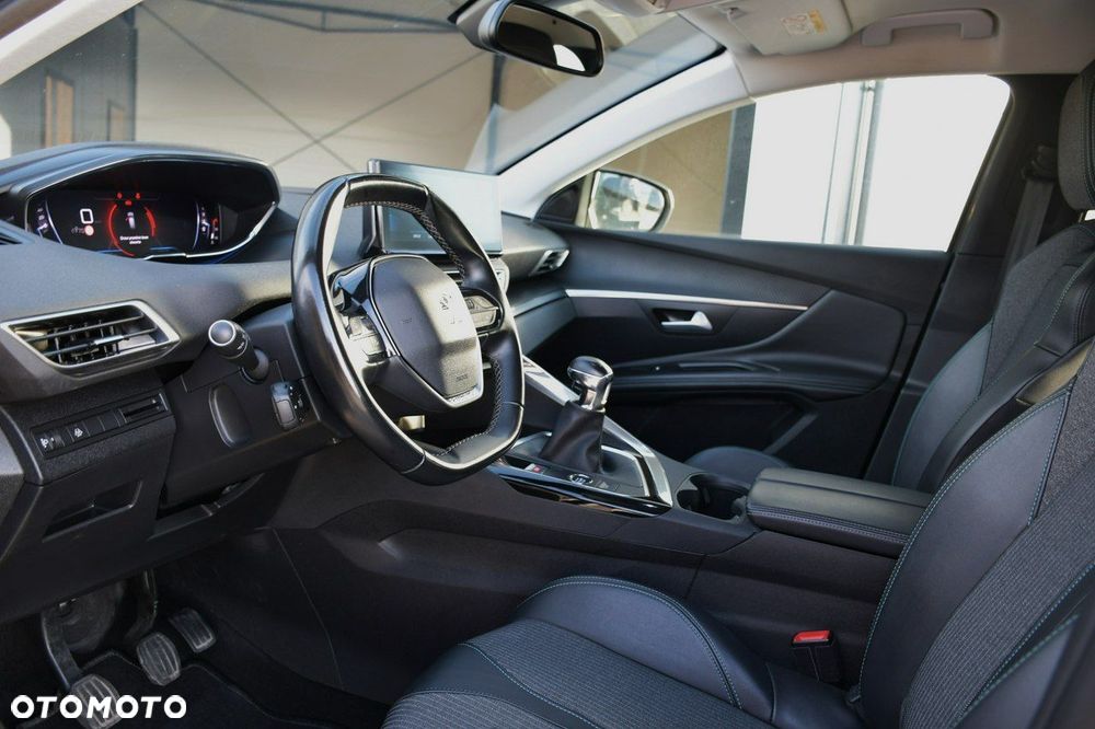 Peugeot 3008 1.2 PureTech Allure Pack S&S - 8