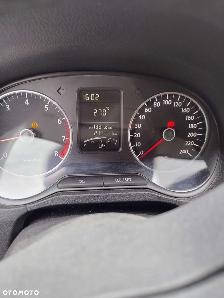 Volkswagen Polo - 5