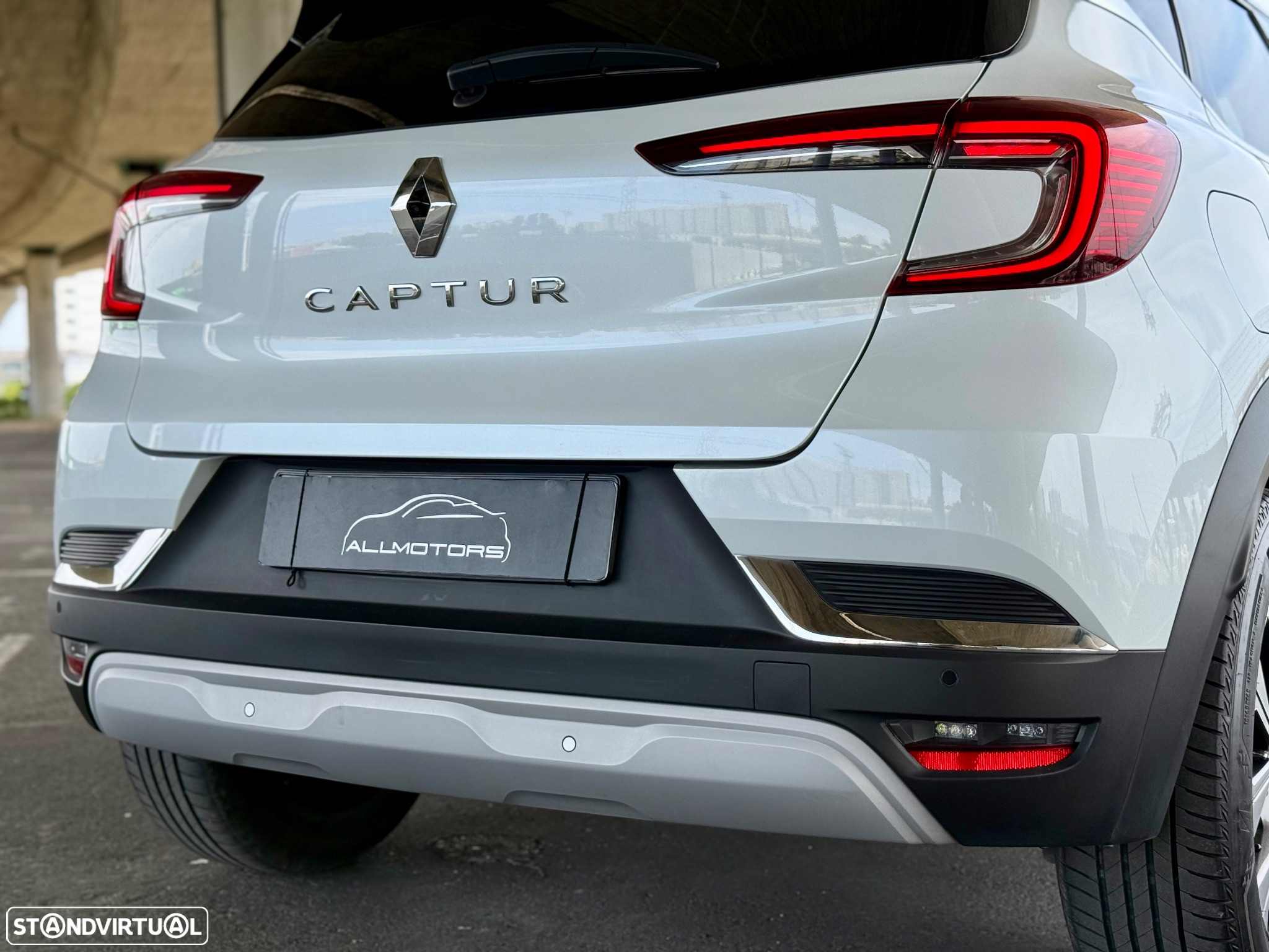 Renault Captur 1.0 TCe Exclusive Bi-Fuel - 17