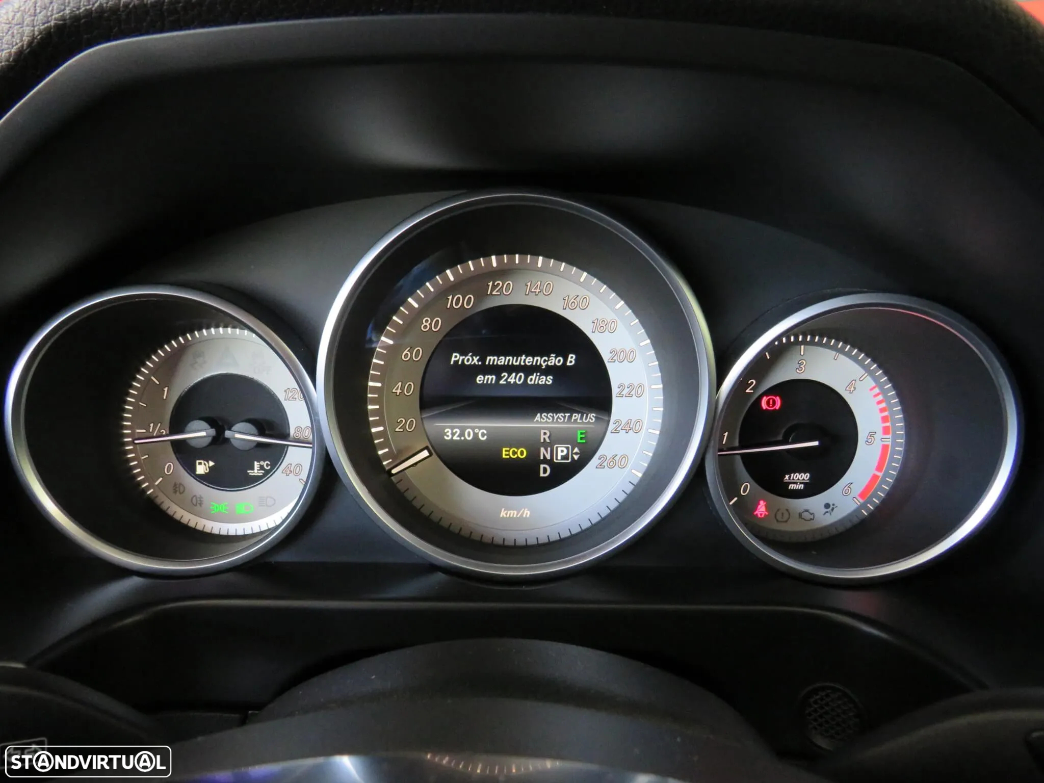 Mercedes-Benz E 250 BlueTEC Avantgarde Auto. - 21
