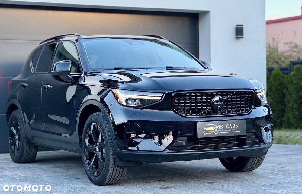 Volvo XC 40 B5 B AWD Ultimate Dark - 4
