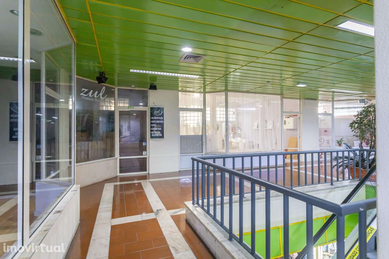 Loja Centro Comercial Amora - Grande imagem: 2/40