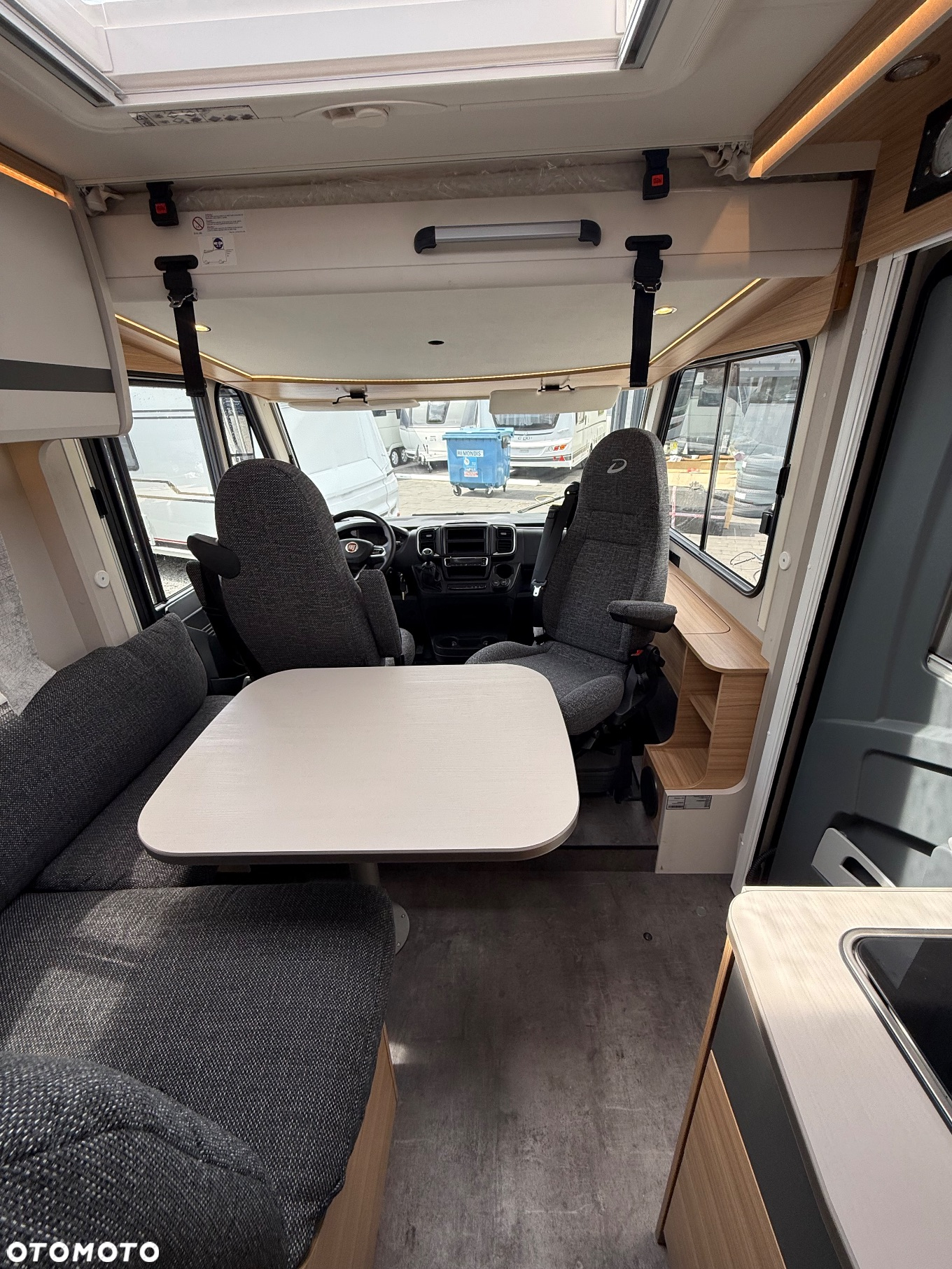 Dethleffs Globebus I60 - 12