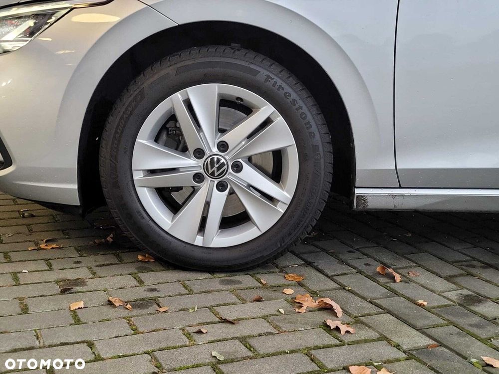 Volkswagen Golf - 11