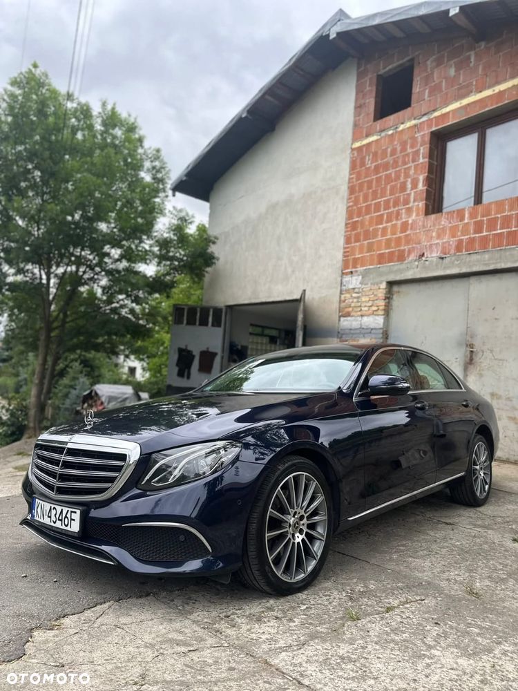 Mercedes-Benz Klasa E 220 d 4-Matic Business Edition 9G-TRONIC - 1