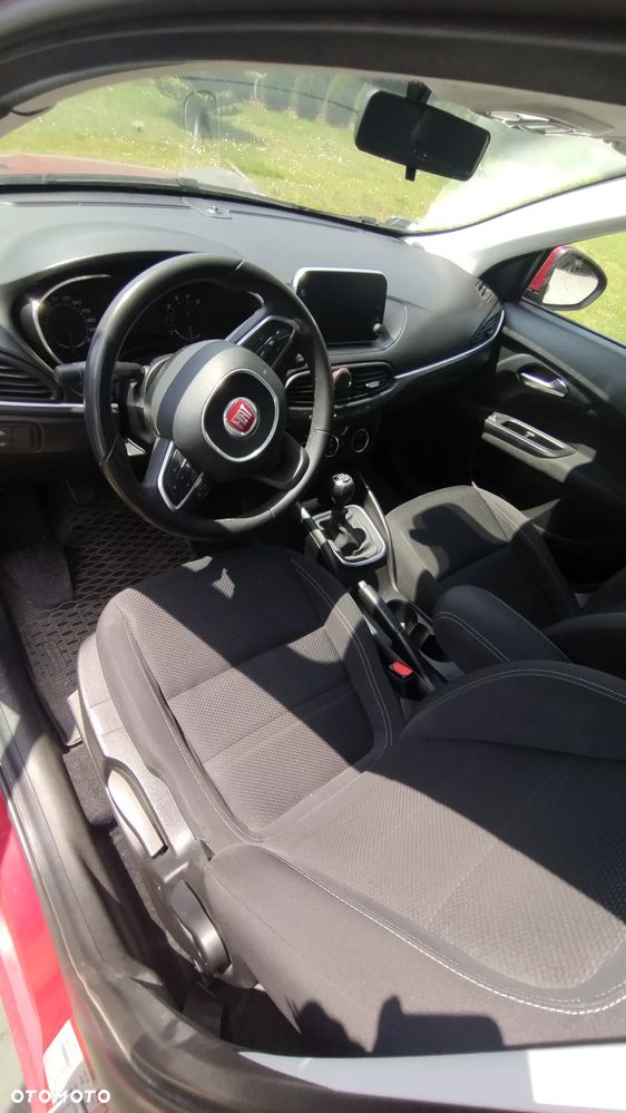 Fiat Tipo 1.4 16v Lounge EU6d - 9