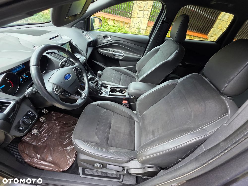 Ford Kuga 2.0 TDCi AWD ST-Line - 13