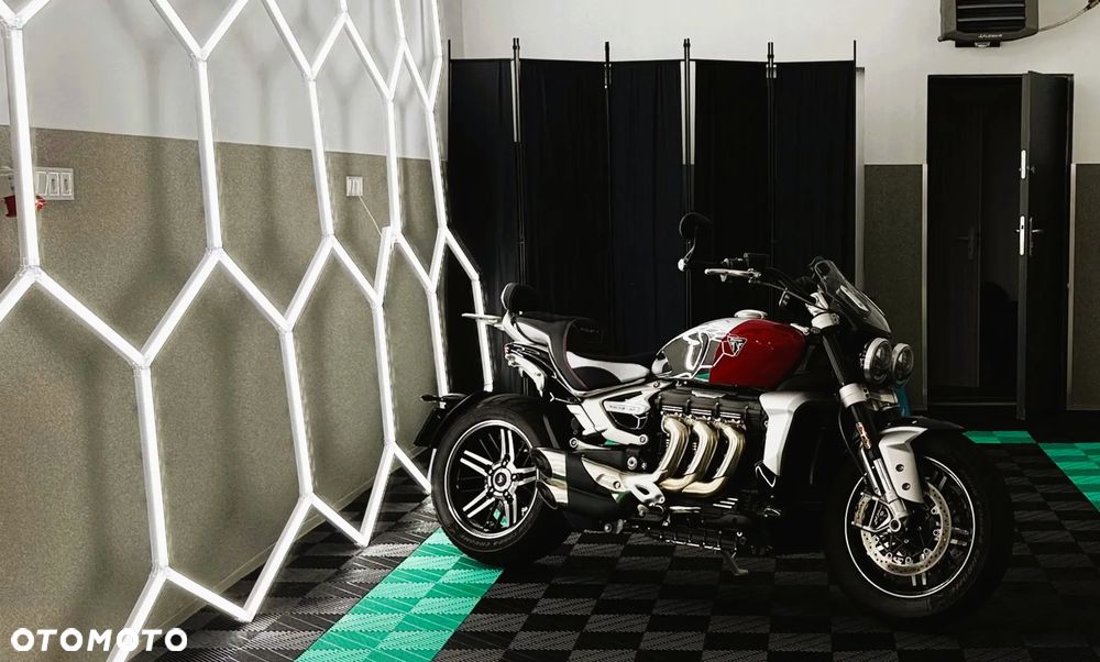Triumph Rocket - 28