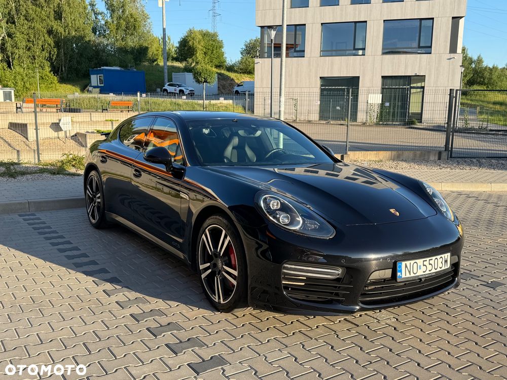 Porsche Panamera GTS - 1