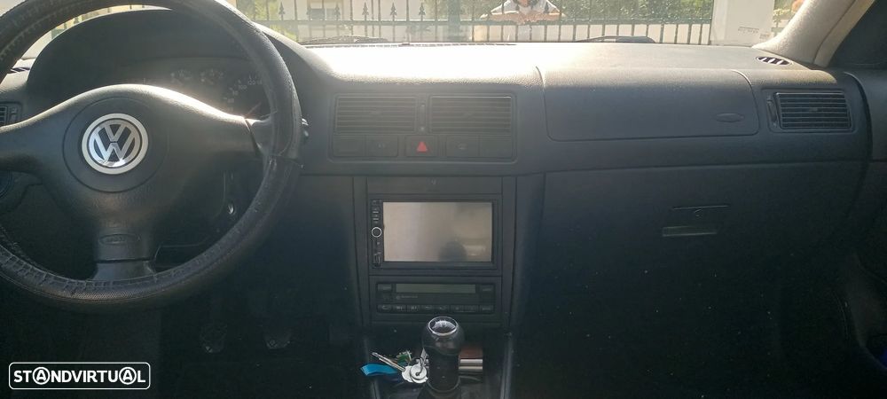 VW Golf 1.9 TDi Highline - 7