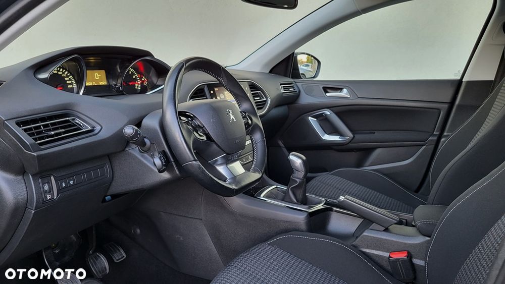 Peugeot 308 1.2 PureTech Business Line S&S - 19