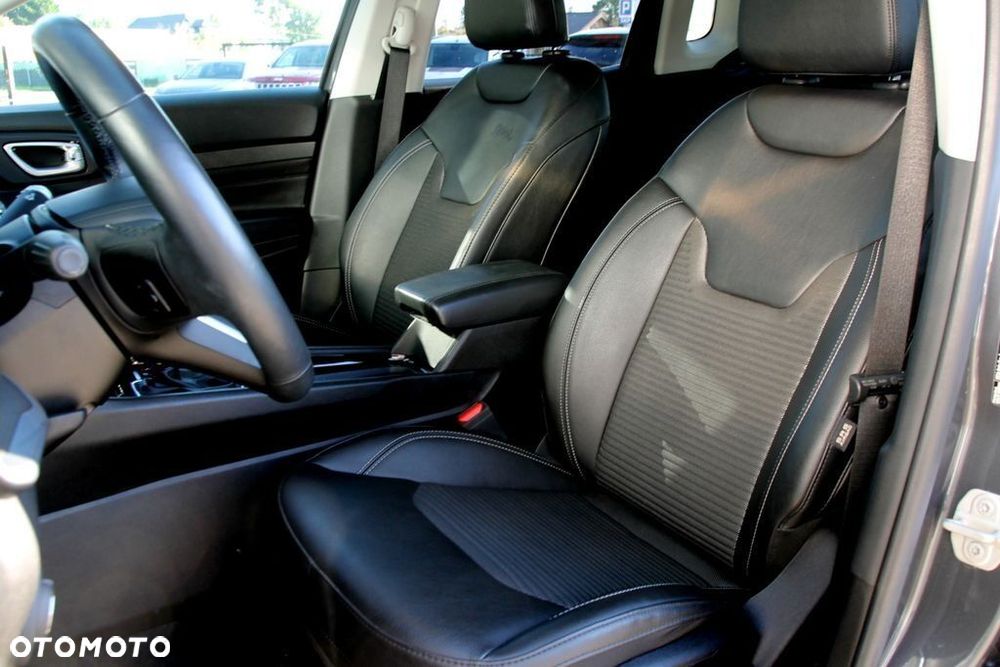 Jeep Compass - 22