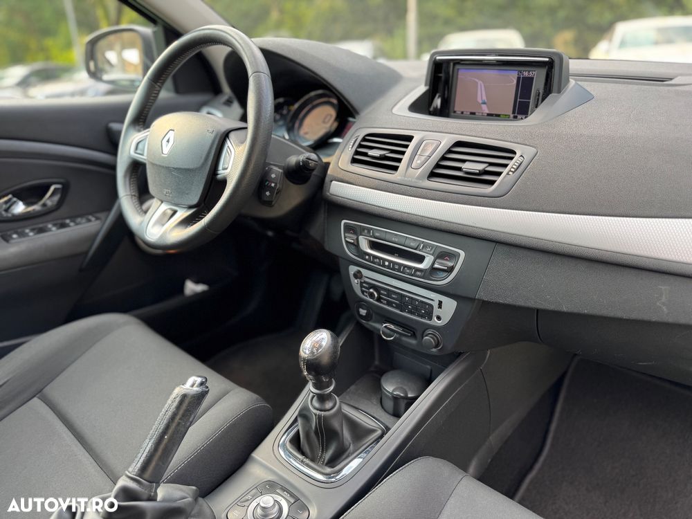 Renault Megane 1.5 dCi Dynamique - 8