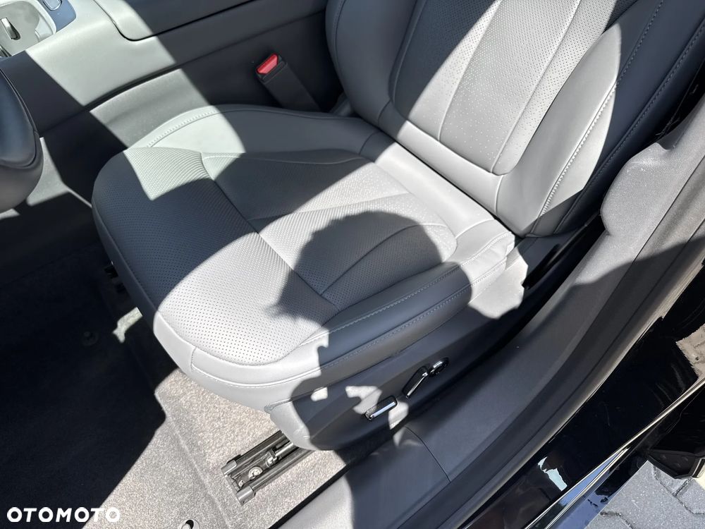 XPeng P7+ 74.9 kWh RWD Long Rage Pro - 10