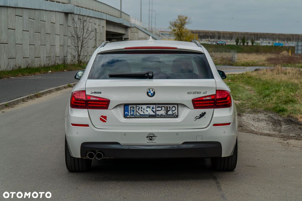 BMW Seria 5 525d xDrive Luxury Line - 3