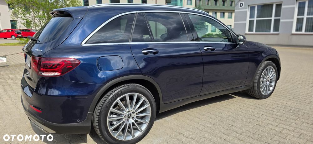 Mercedes-Benz GLC 300 4-Matic - 2