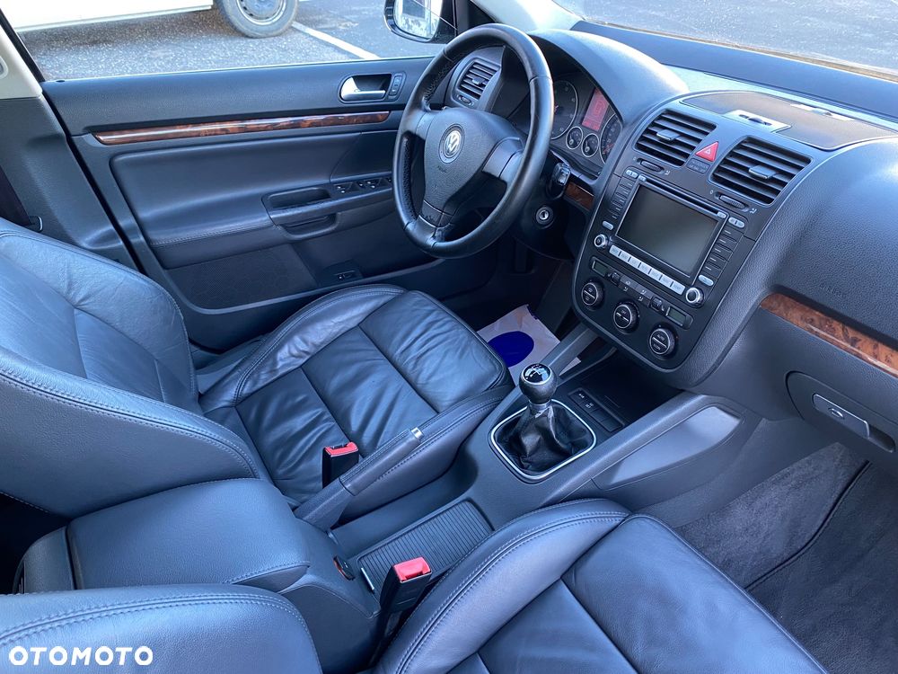 Volkswagen Jetta 1.9 TDI United - 33