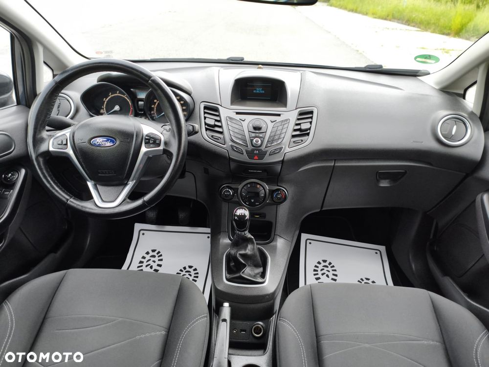 Ford Fiesta - 27