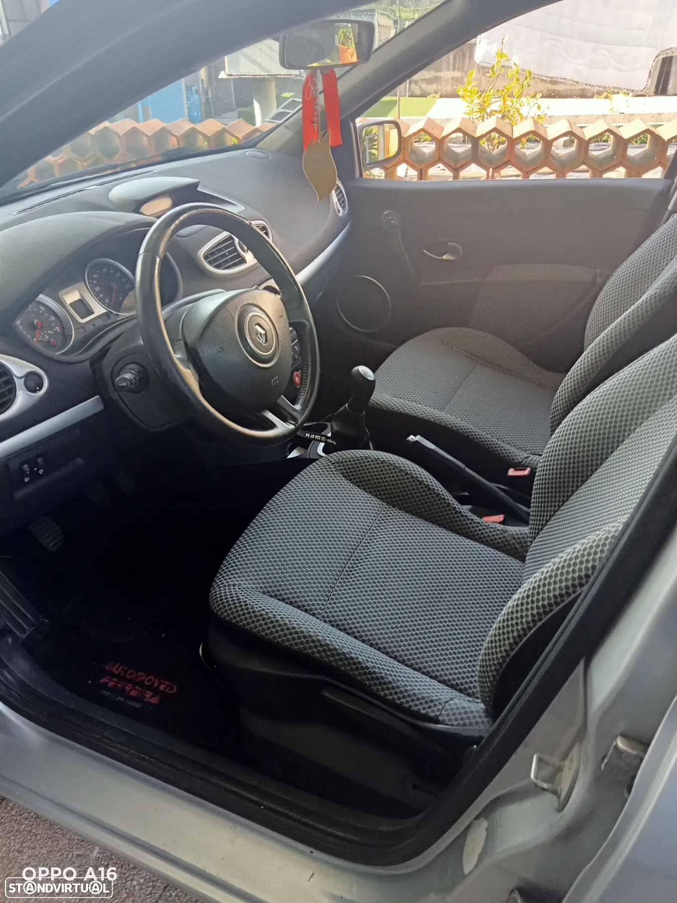 Renault Clio 1.2 16V Confort Dynamique - 6