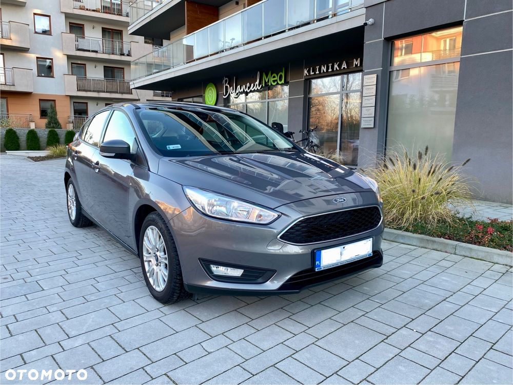 Ford Focus 1.6 Trend - 18