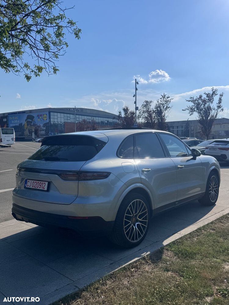 Porsche Cayenne S - 6