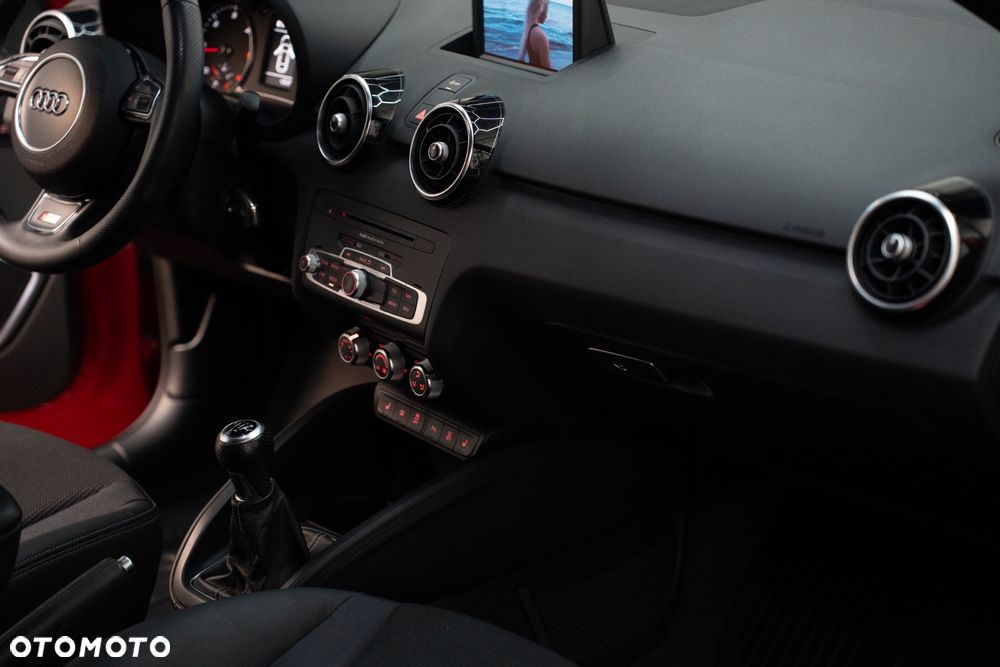 Audi A1 1.6 TDI S line edition - 36
