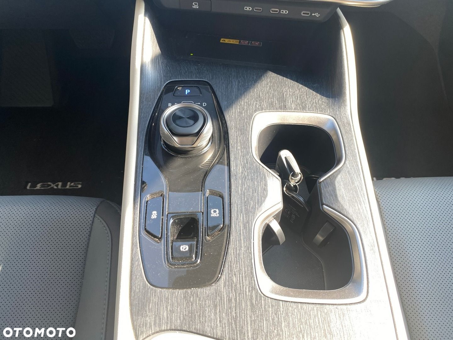 Lexus RZ 450e Prestige DIRECT4 - 20