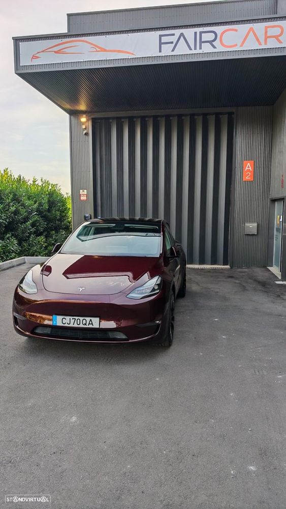 Tesla Model Y Performance Dual Motor AWD - 25