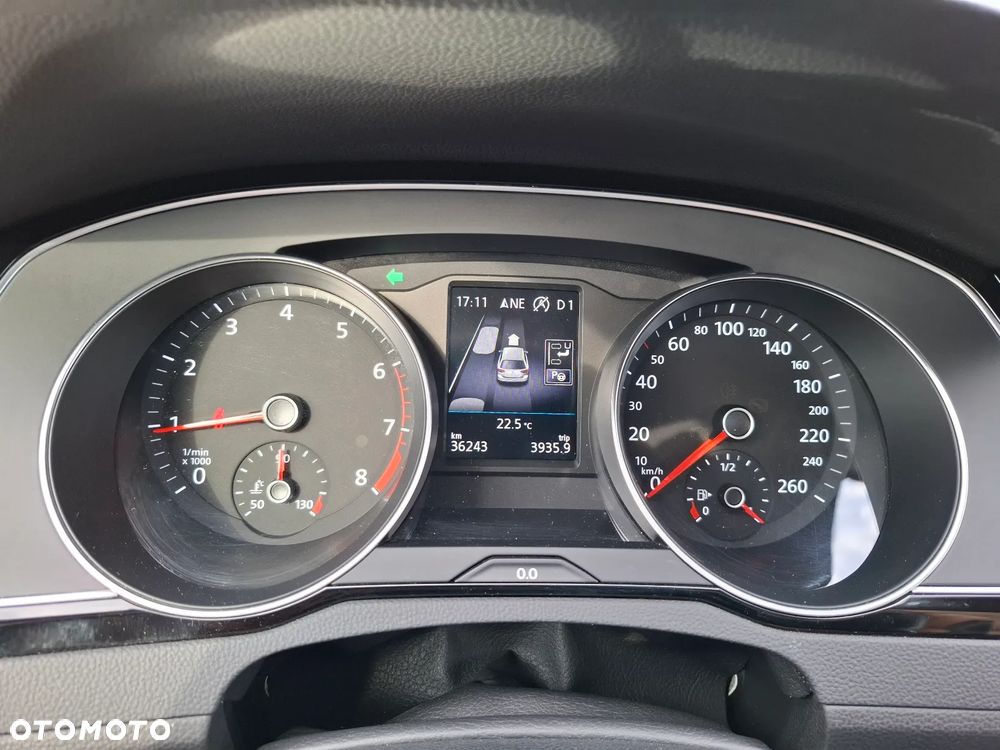 Volkswagen Passat 1.5 TSI EVO Elegance DSG - 20