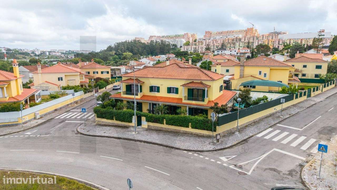 Moradia T5 Independente com Piscina, Jardim e 2 Suites – Meleças | Sin - Grande imagem: 2/60