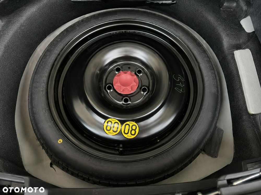 Toyota Corolla 1.8 Hybrid Style - 19