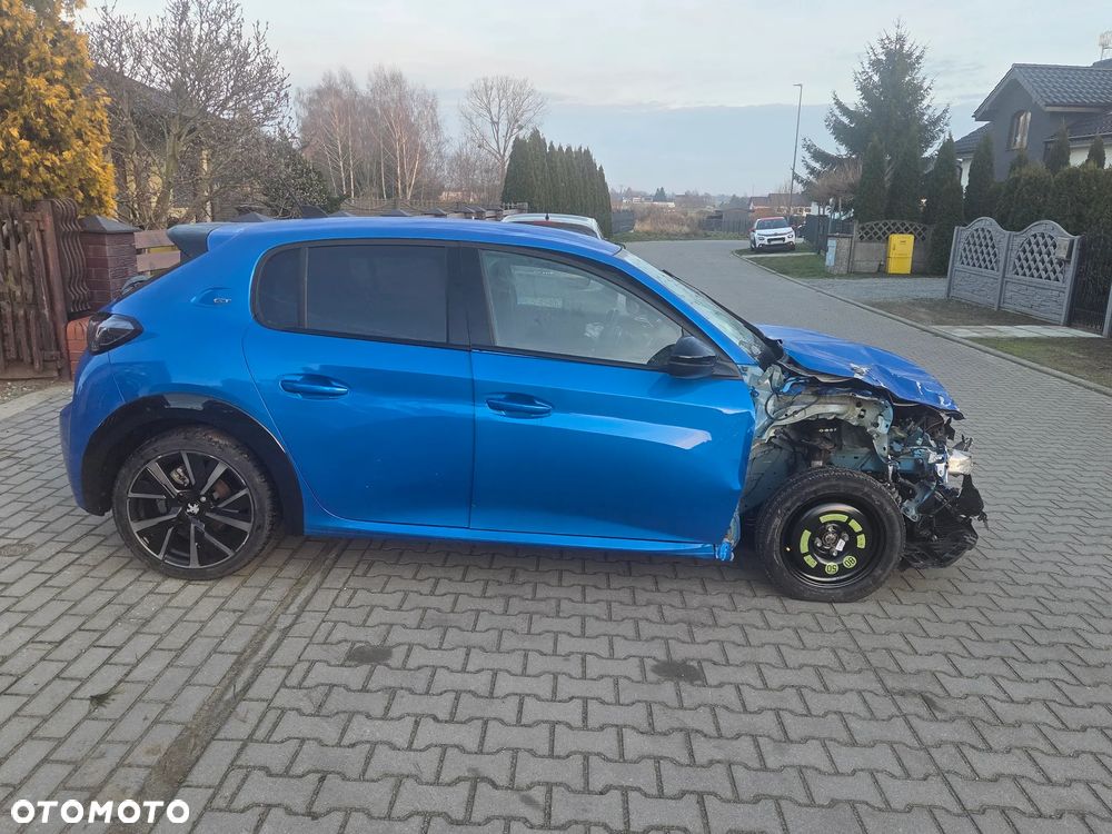 Peugeot 208 PureTech 100 EAT8 GT - 11