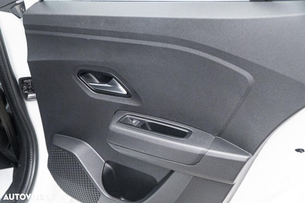 Dacia Logan TCe 90 CVT Journey - 29