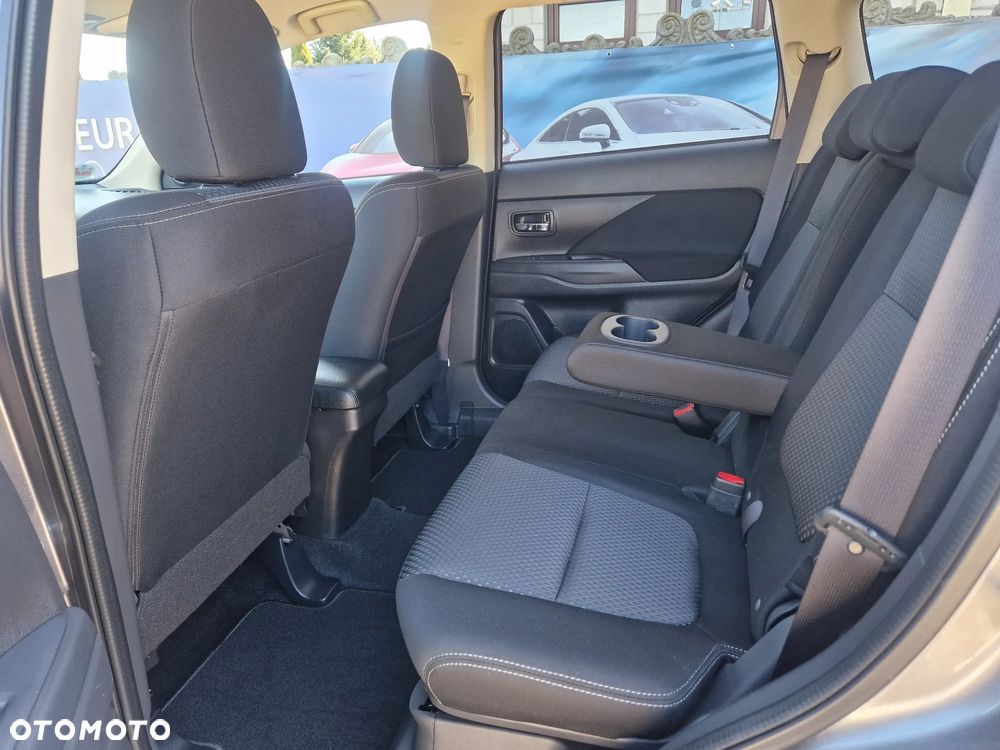 Mitsubishi Outlander 2.0 2WD Diamant - 6