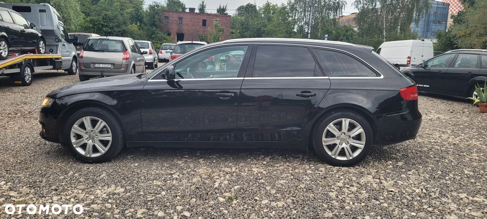 Audi A4 Avant - 10