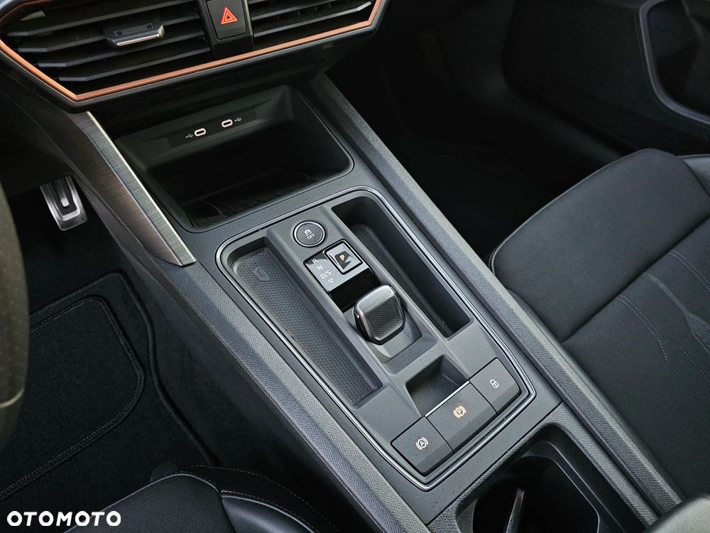 Cupra Leon Sportstourer 2.0 TSI 4Drive DSG VZ CUP - 24