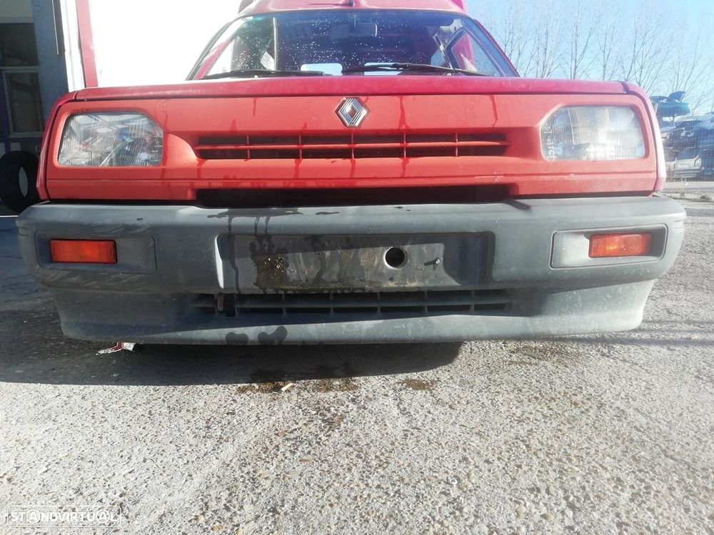 PARA-CHOQUES FRONTAL RENAULT EXPRESS FURGÃO 1992 - - 3